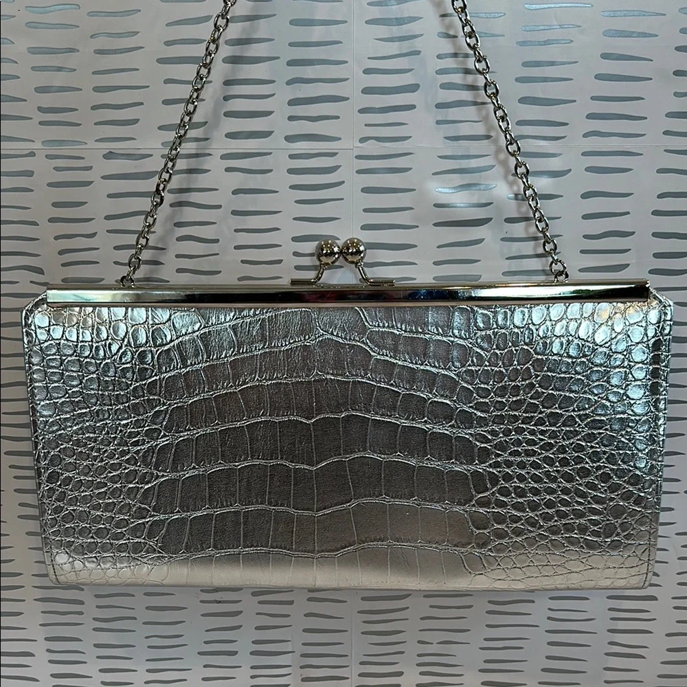 Jessica McClintock Silver Purse Silver Chain Shoulder Strap Kiss Lock Clutch Bag - Picture 1 of 6